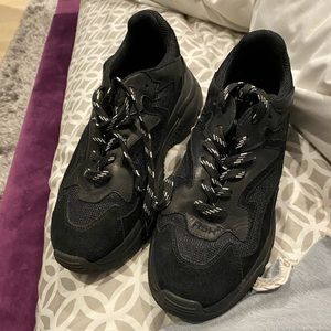 Ash sneakers used once
